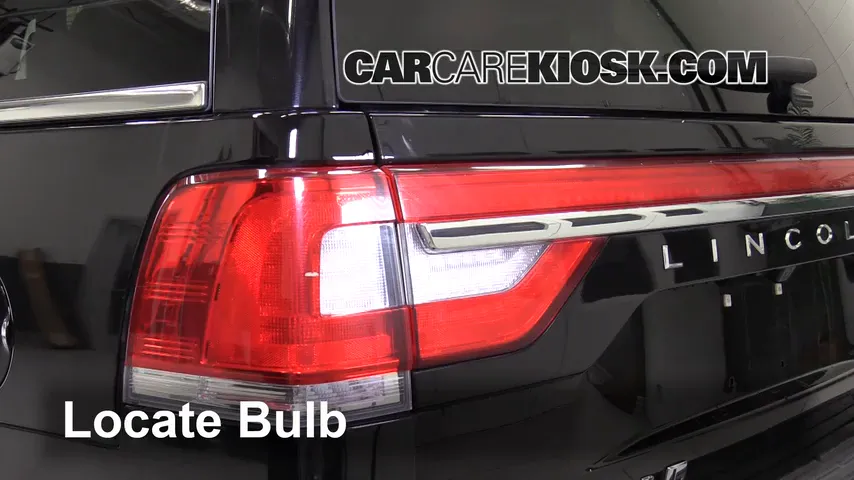2016 Lincoln Navigator L Select 3.5L V6 Turbo Éclairage Feu clignotant arrière (remplacer l'ampoule)